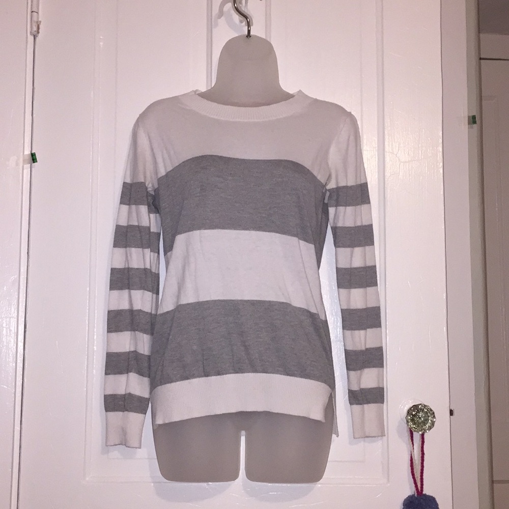 Long sleeve sweater